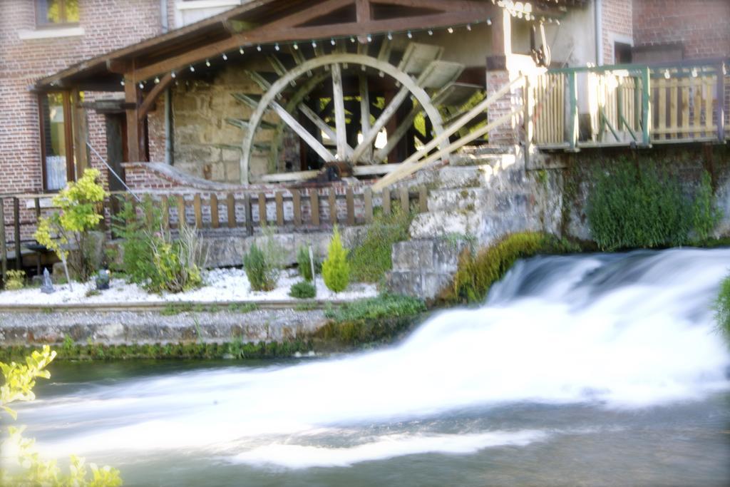 Logis - Hotel & Restaurant Moulin Des Forges Saint-Omer-en-Chaussée Exterior photo